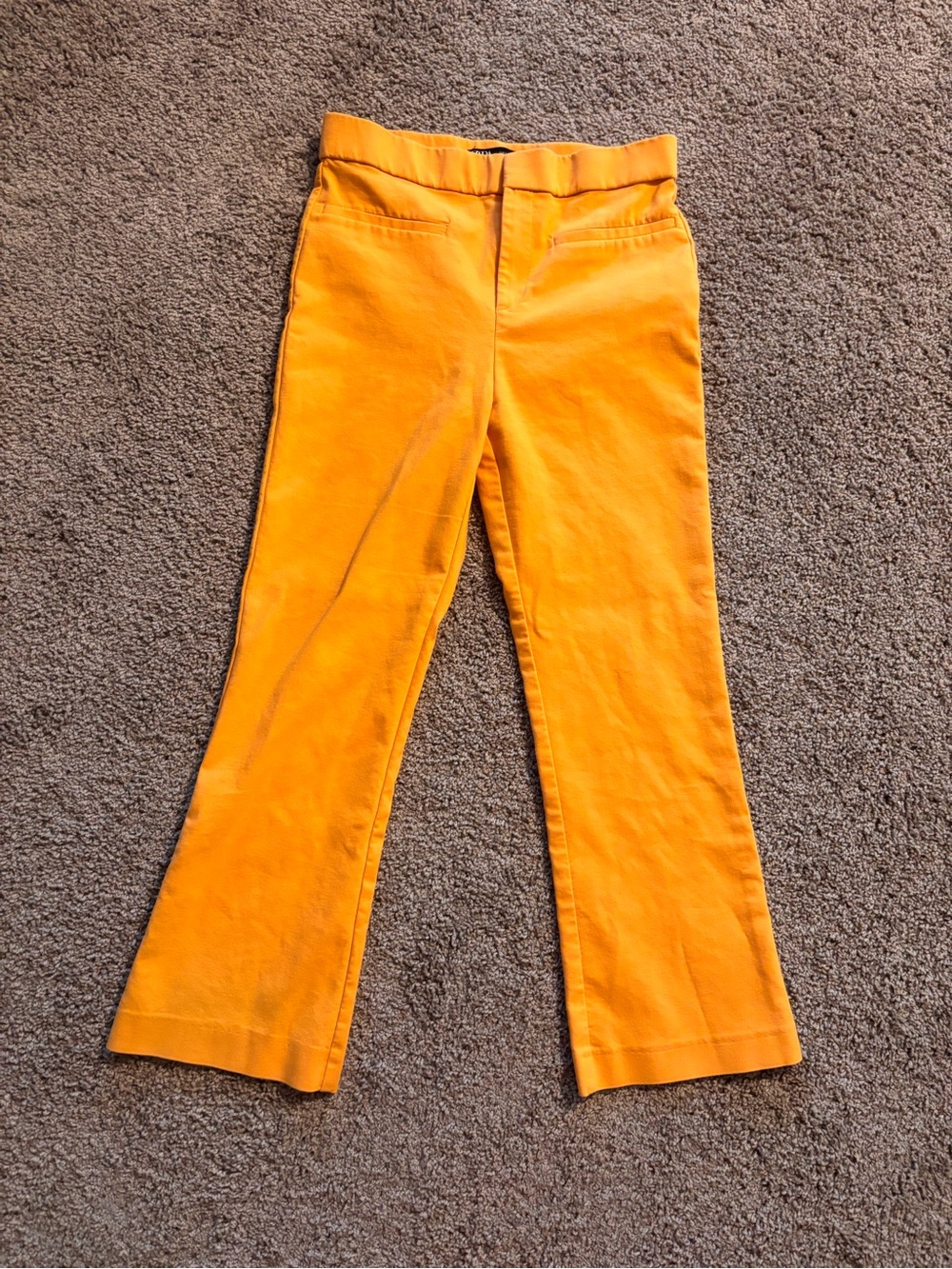 Zara Women's Mac & Cheese Yellow Flare Capris - Small